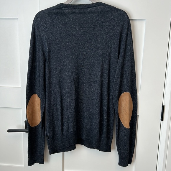 Hugo Boss light sweater - Picture 2 of 6